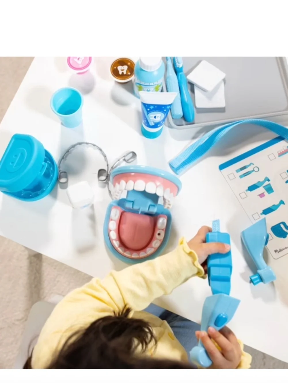 Melissa & Doug smile dentist